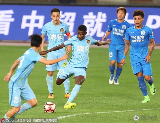 以新演员名义